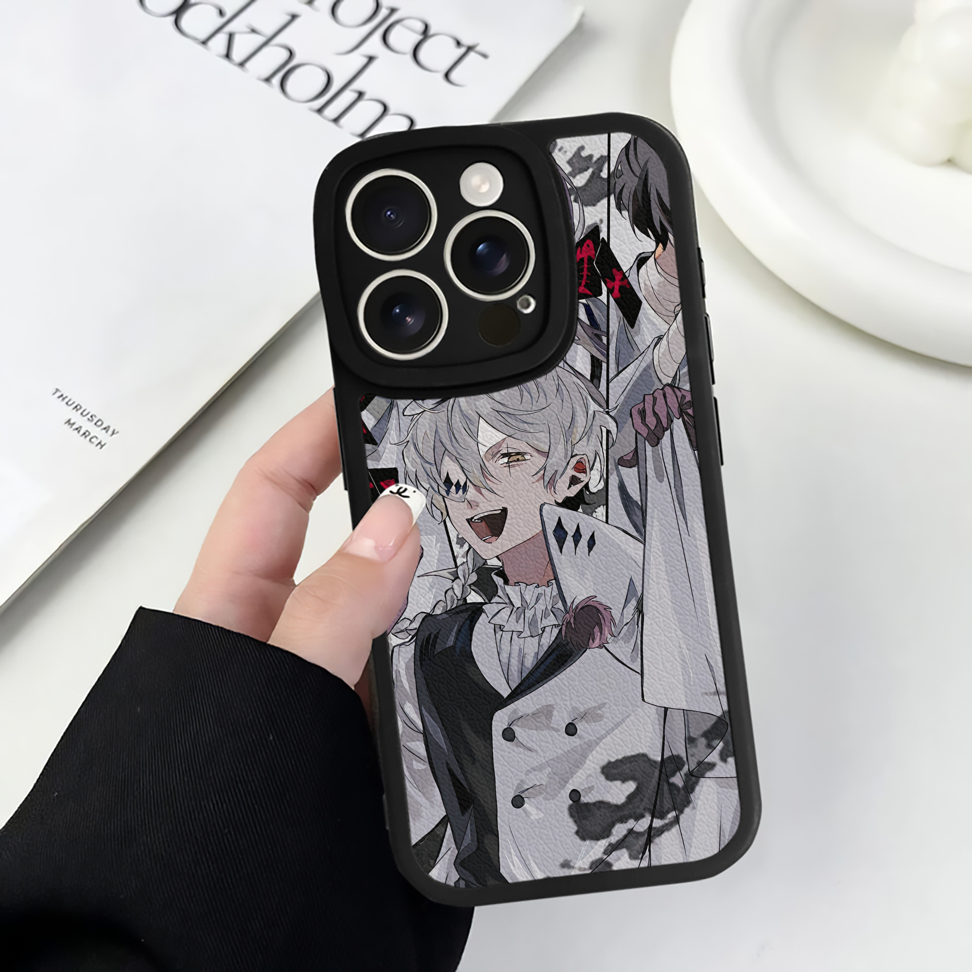 （画像用） 文豪ストレイドッグス Bungo Stray Dogs 【iPhone 16シリーズ対応】シリコンスマホケース（レザー調） 材質：シリコン